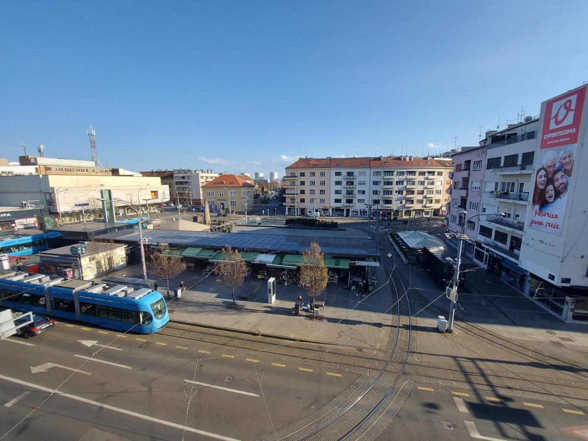 Apartments Square Záhřeb Exteriér fotografie